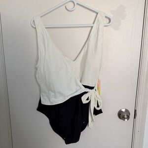 Summersalt Ivory and Black One Piece Swimsuit